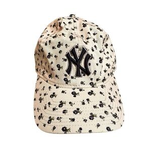 Women's New Era Cream New York Yankees Floral 9TWENTY Adjustable Hat